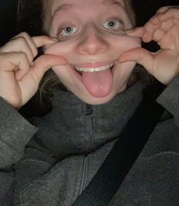 Meet your Posher, Ari